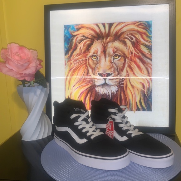 Vans Shoes - Vans Off The Wall Women’s Sz 10 NWT